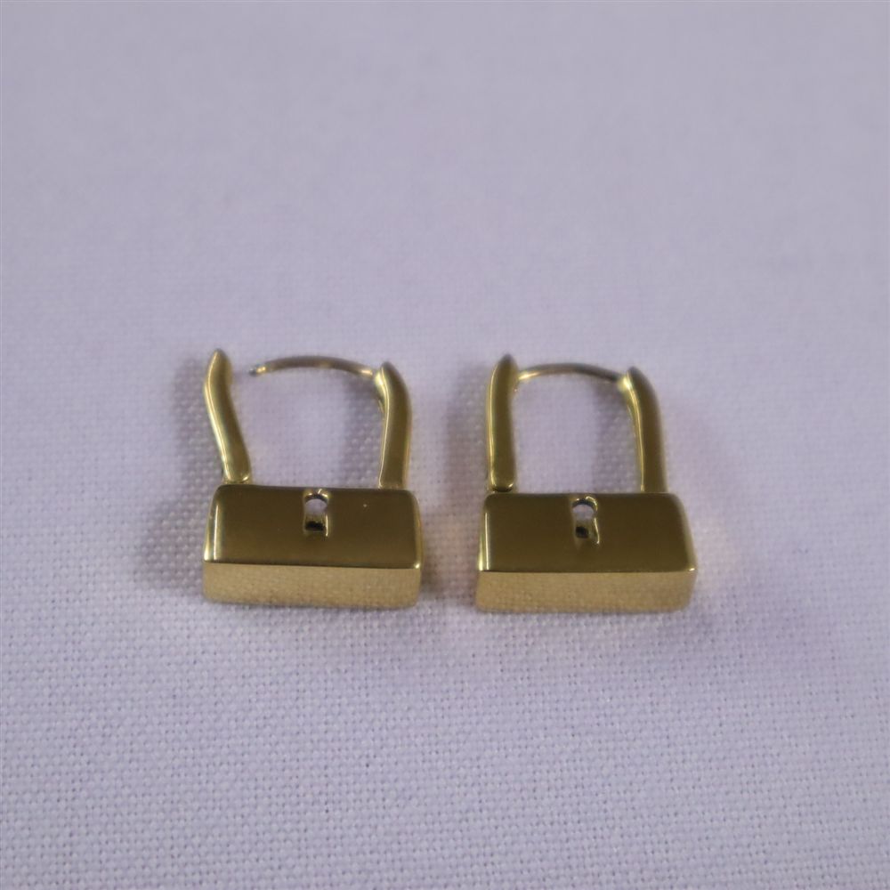 Aretes candado