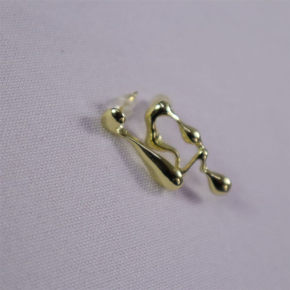 Arete escurridos chicos