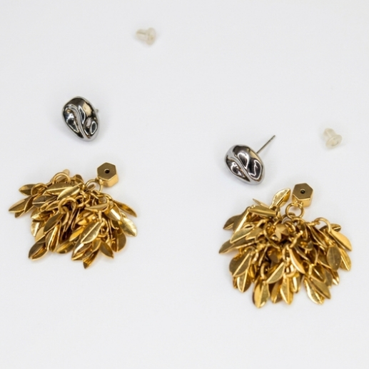 Aretes hojitas