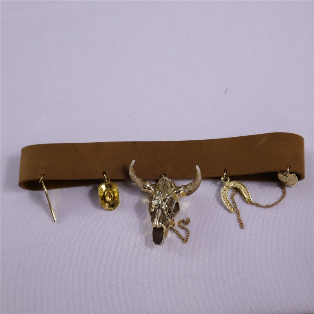 Choker de gamuza y toro - Image 2