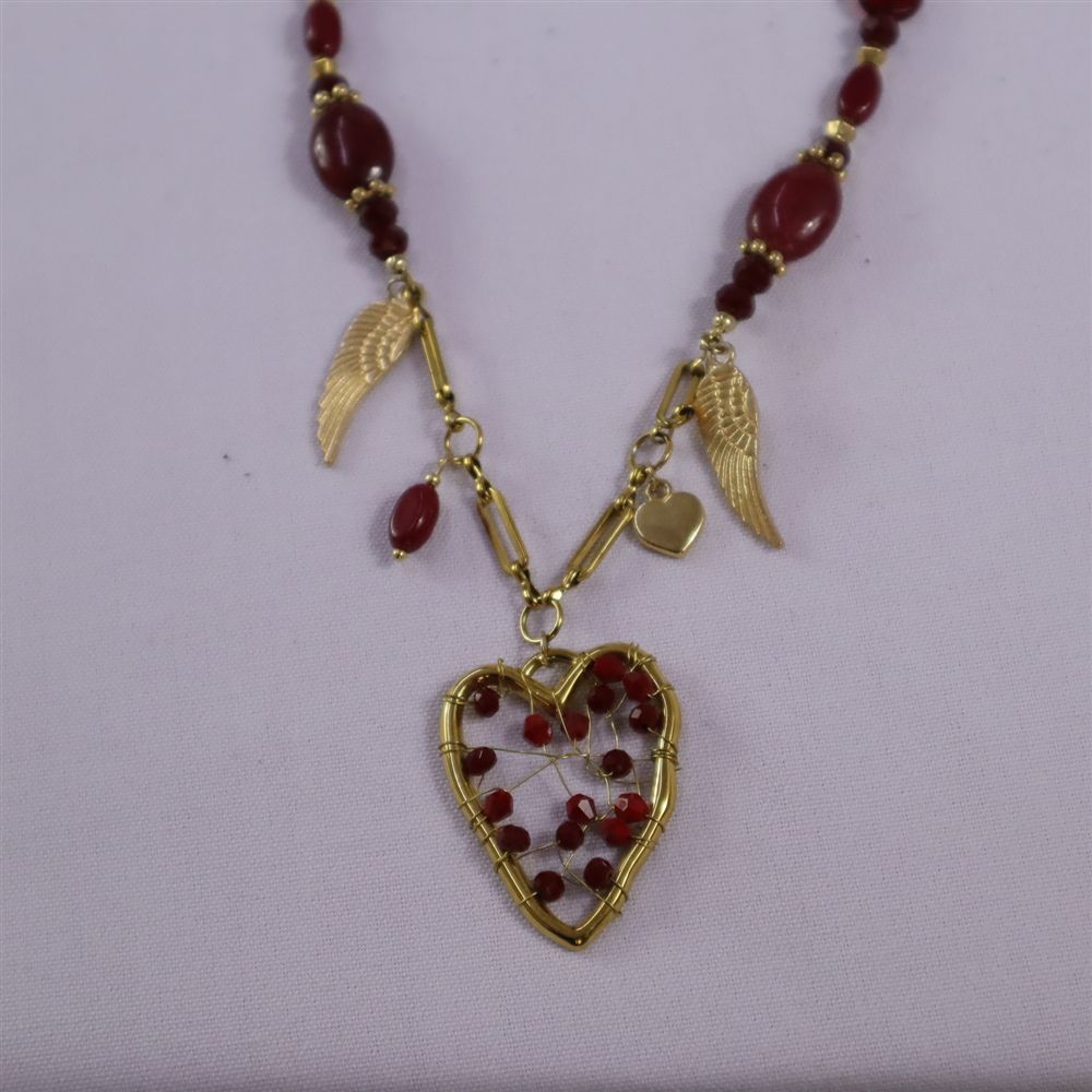 Corazon con piedras