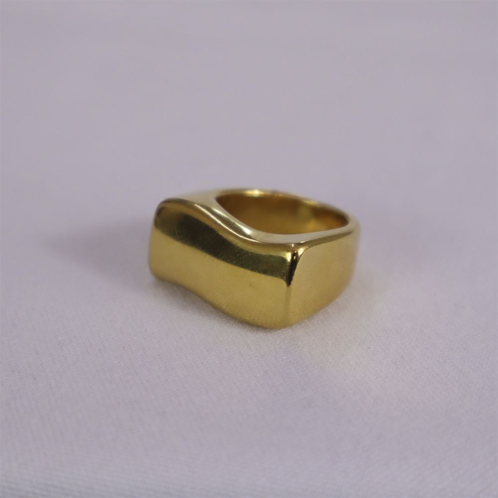 Anillo chunky curvo