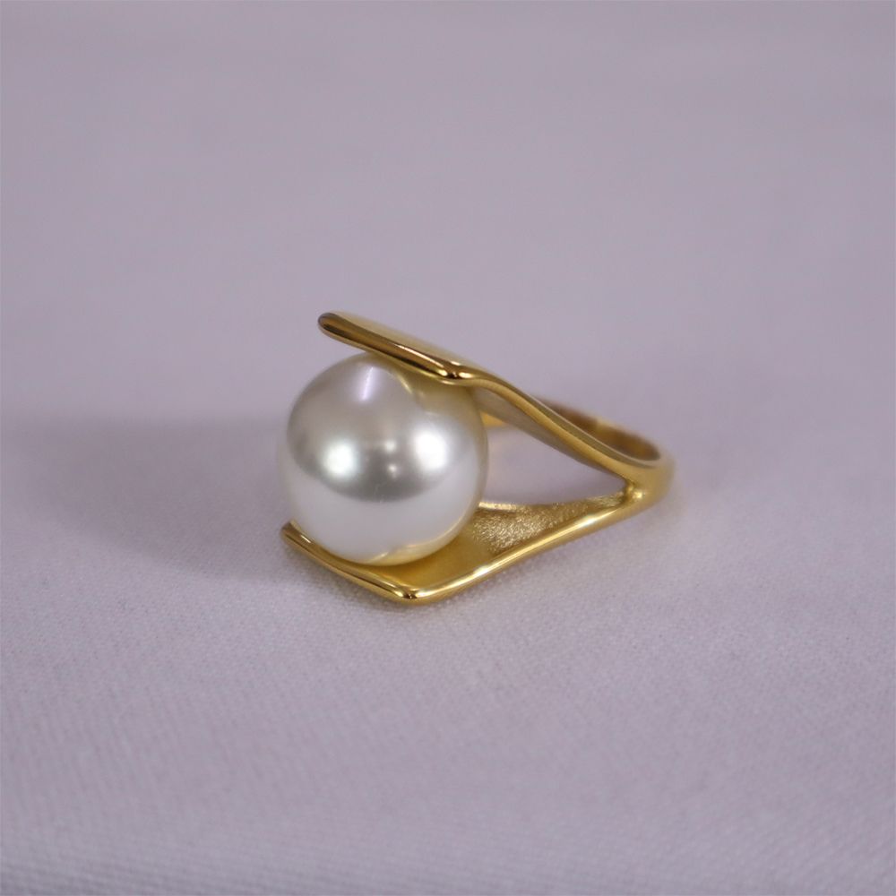 Anillo con perla