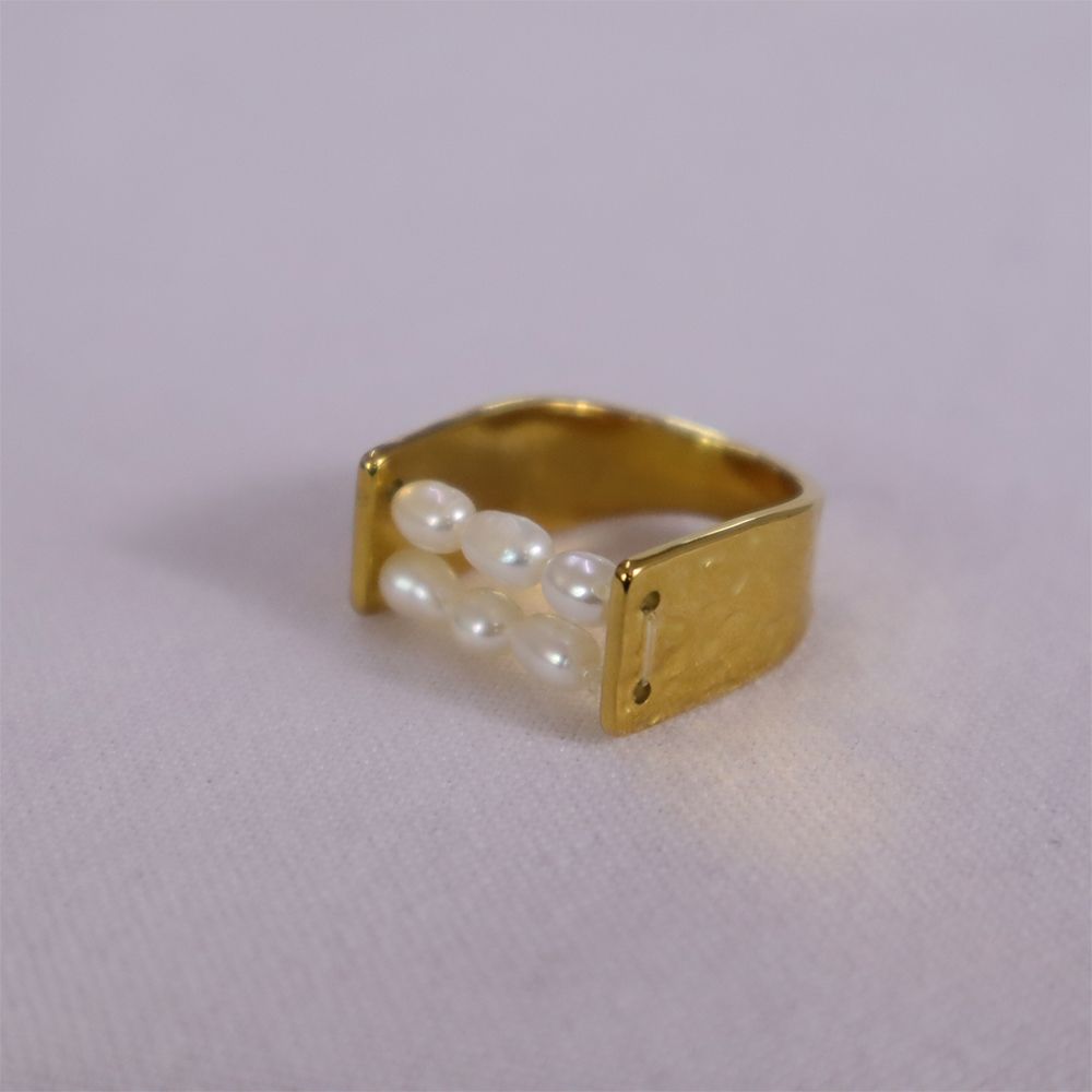 Anillo dos tiras de perlas