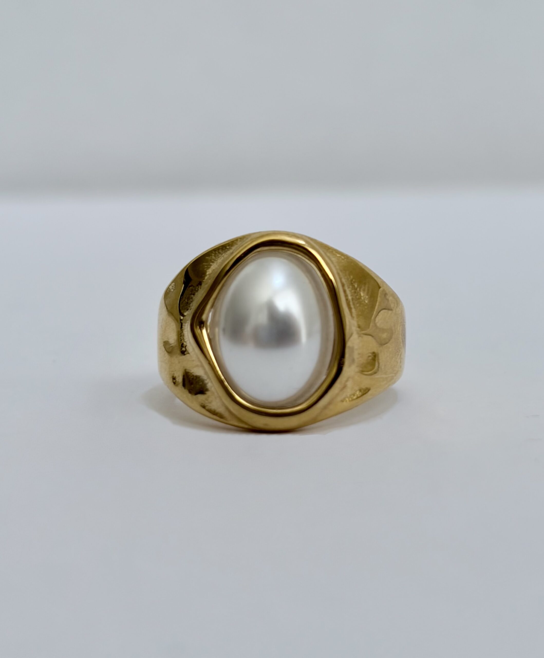 Anillo Perla Oval